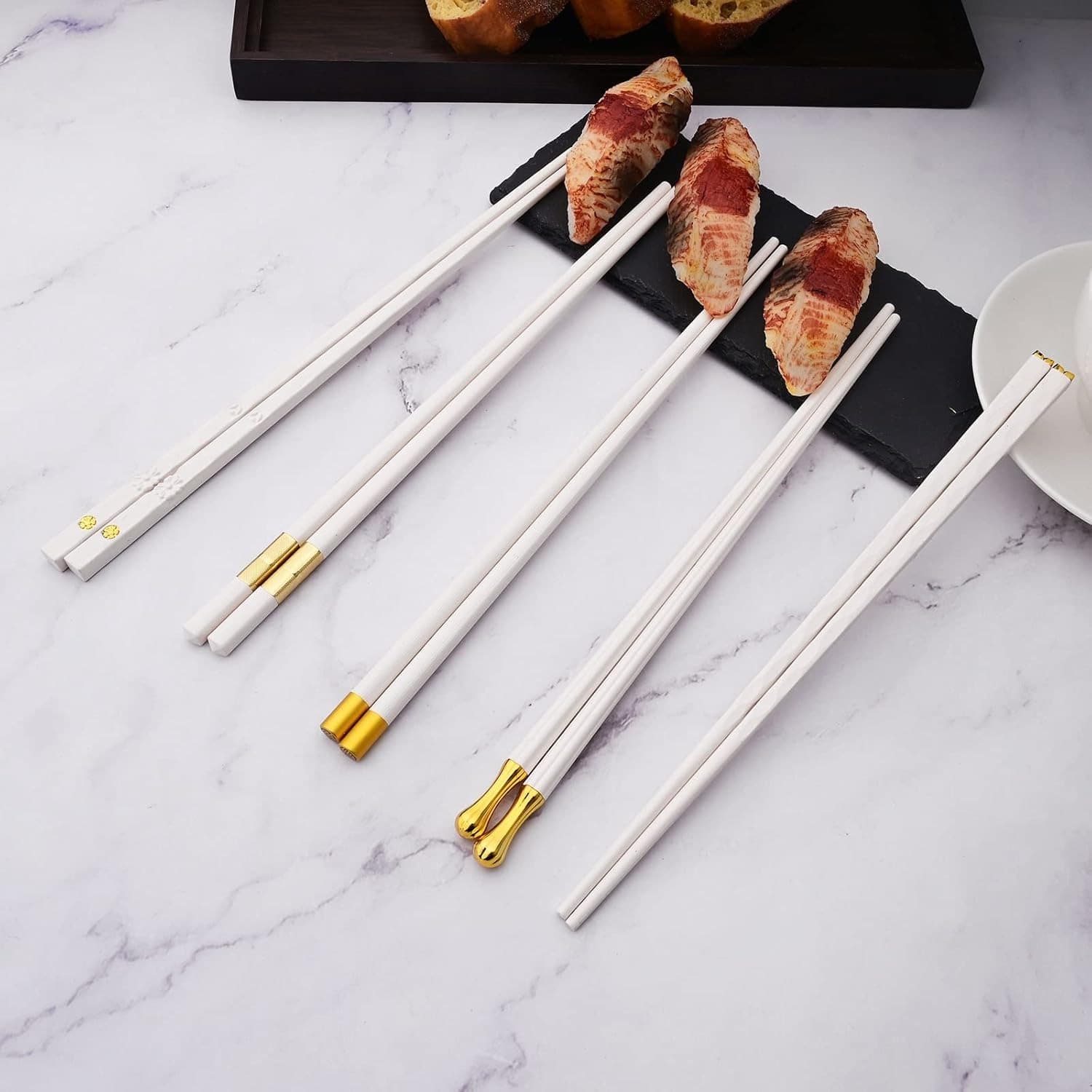 Sumpit Makan Japanese Chopstick 5 Pasang - KANGJUNWEISHI Sumpit Makan Japanese Chopstick 5 Pasang - KJ-243 HK1GWO_PUTIH_GOLD Sumpit Makan Japanese Chopstick 5 Pasang - KANGJUNWEISHI Sumpit Makan Japanese Chopstick 5 Pasang - KJ-243 HK1GWO_PUTIH_GOLD